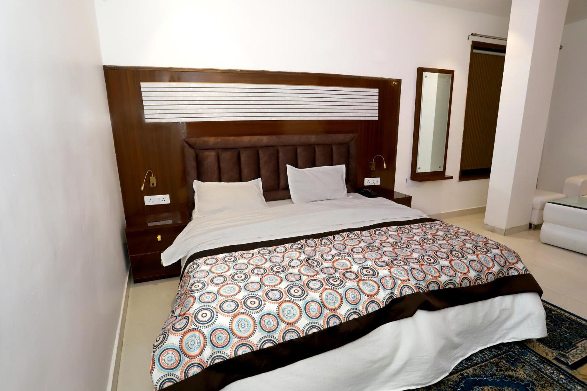 Vrindavan Guest House New Delhi Ngoại thất bức ảnh