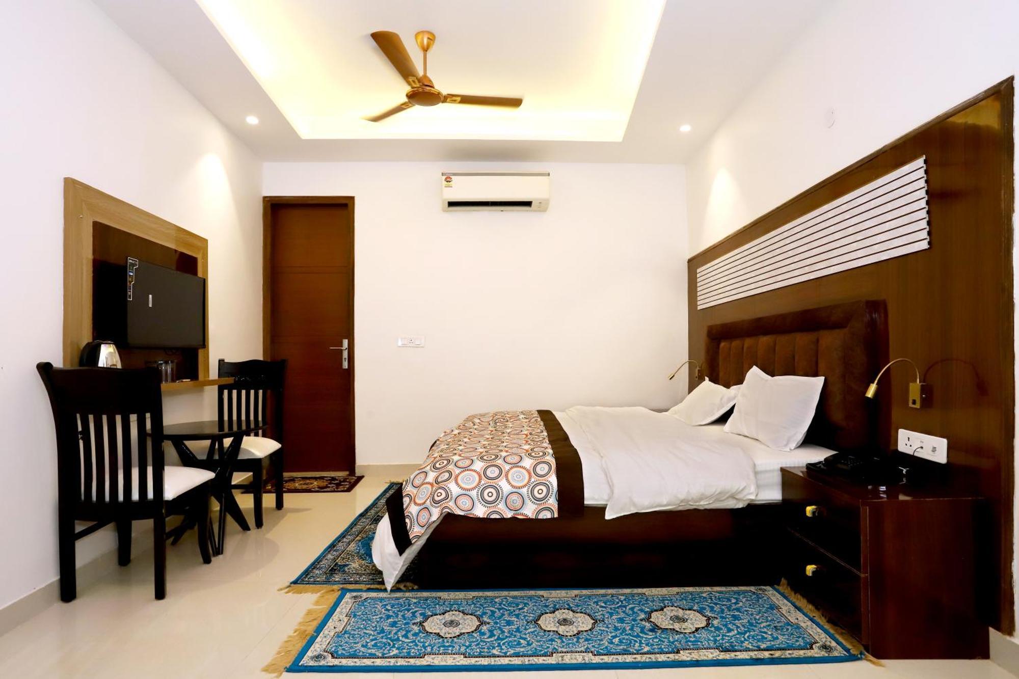Vrindavan Guest House New Delhi Ngoại thất bức ảnh