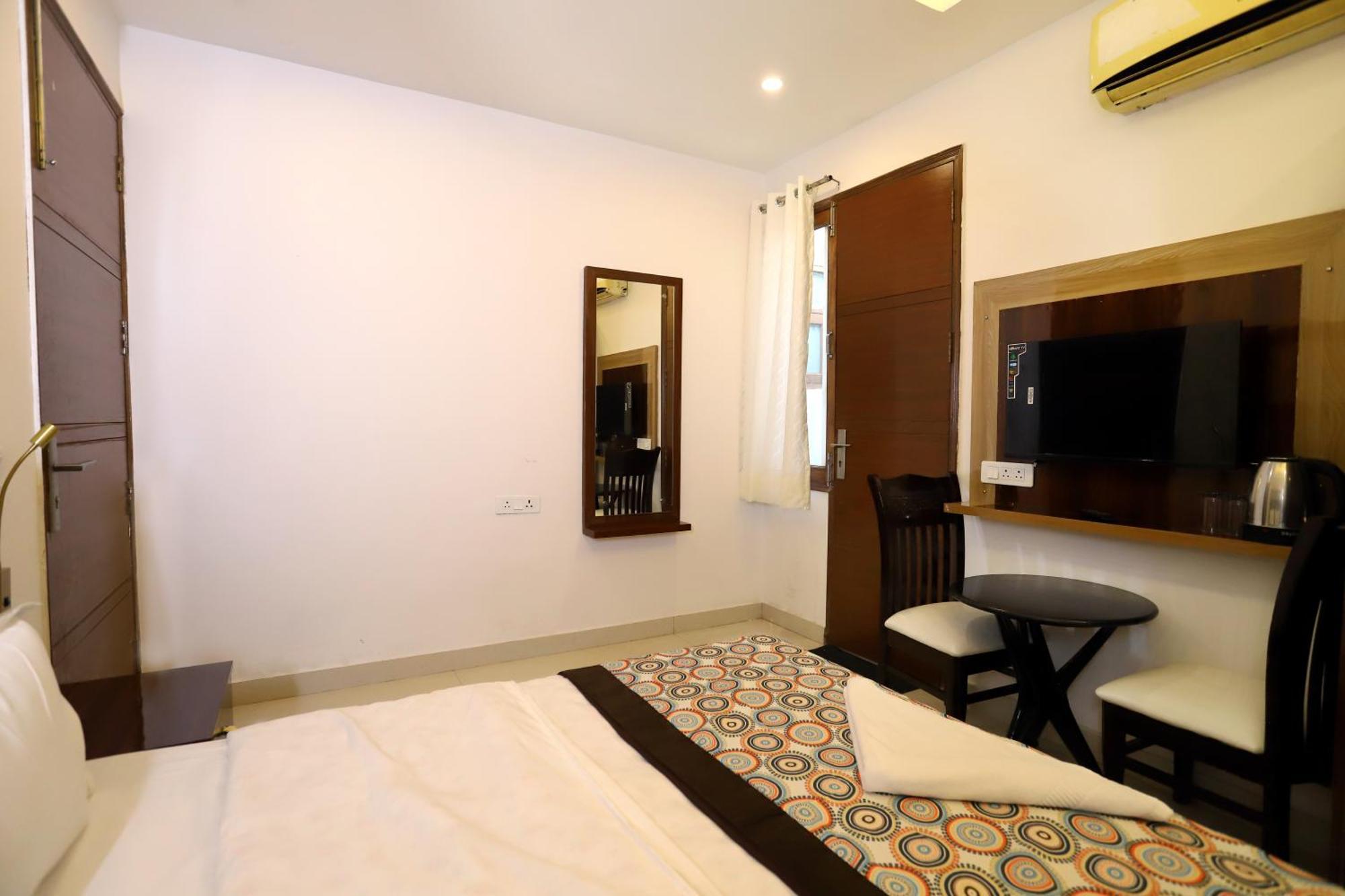 Vrindavan Guest House New Delhi Ngoại thất bức ảnh